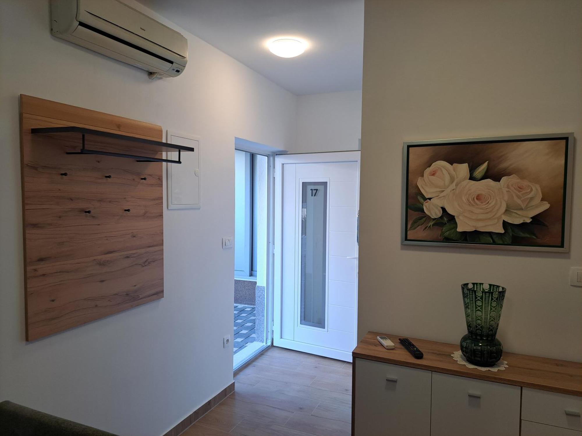 Apartment Iko Cista Provo