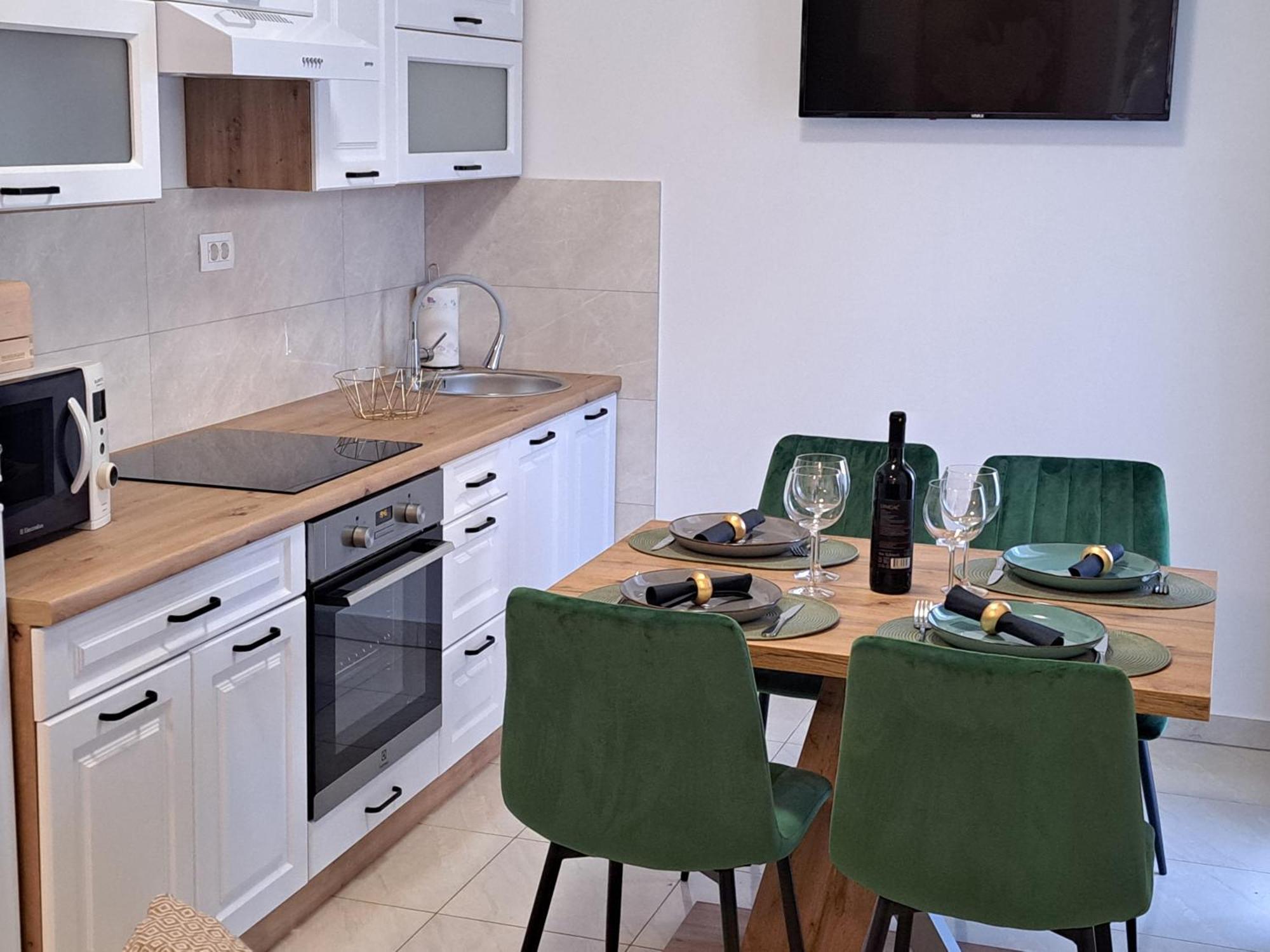 Iko Apartment *